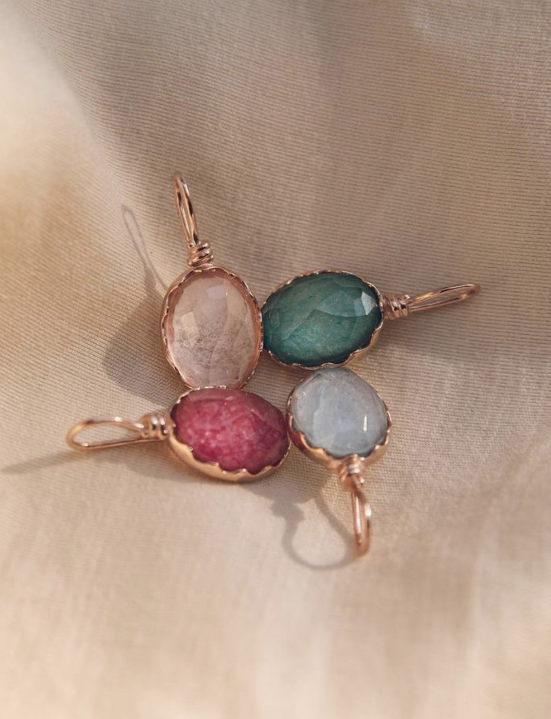 orecchino monachella collezione Cherry